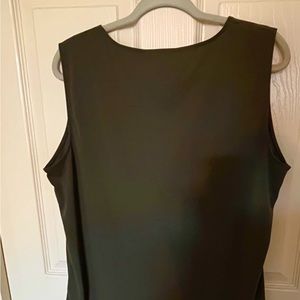 Jones Collections New York Sleeveless Tank/Shell Top